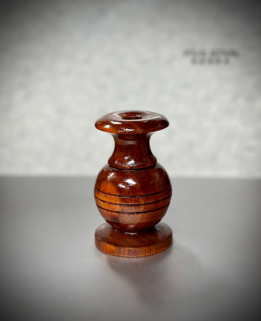 Small Incense holder(အမွှေတိုင် ထွန်းခွက် အသေး)